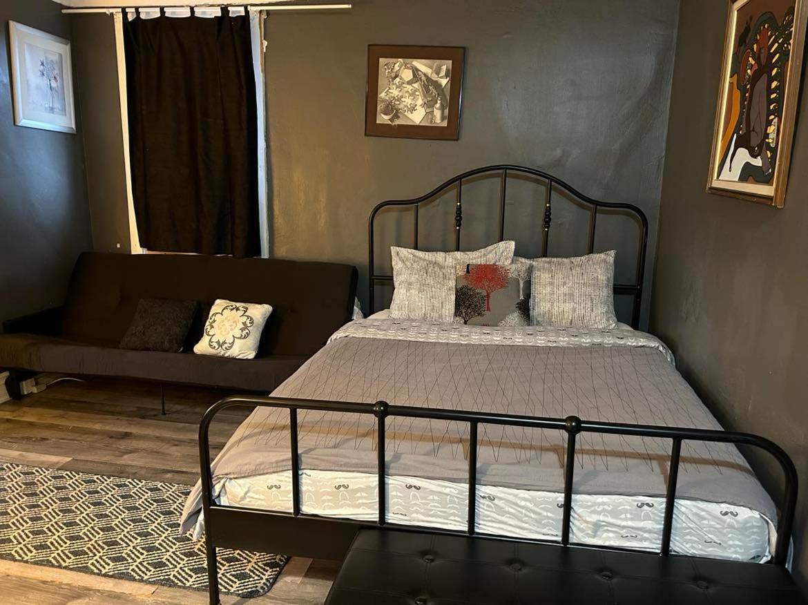 Maryland Homestay In Winnpeg Downtown Winnipeg Esterno foto